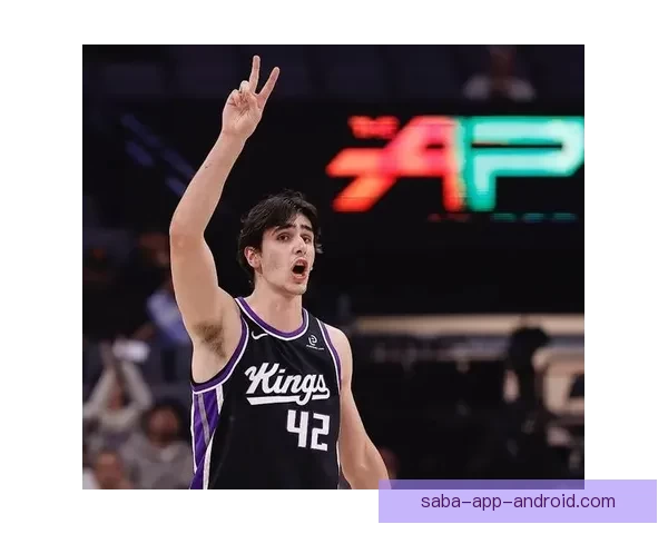 雷诺爆发砍28分国王逆转鹈鹕送七连败德罗赞贡献显著