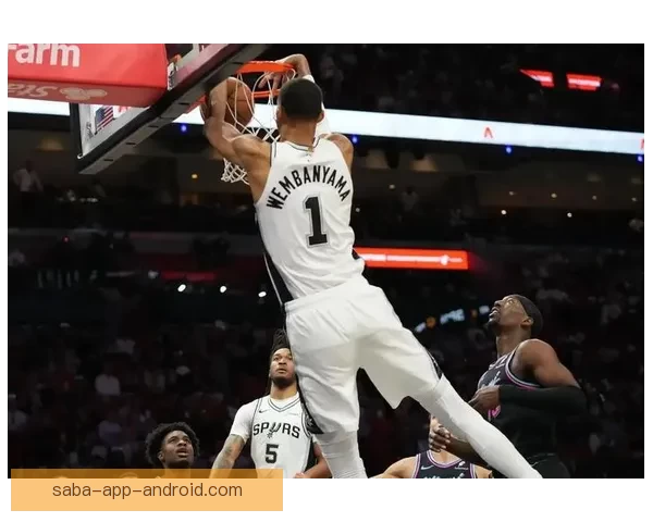 文班亚马砍下26分14篮板5盖帽碾压对手热巴手感低迷仅17中5